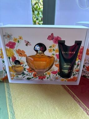 GUERLAIN Perfume 3-Pc. Limited Edition Shalimar Eau De Parfum Gift Set